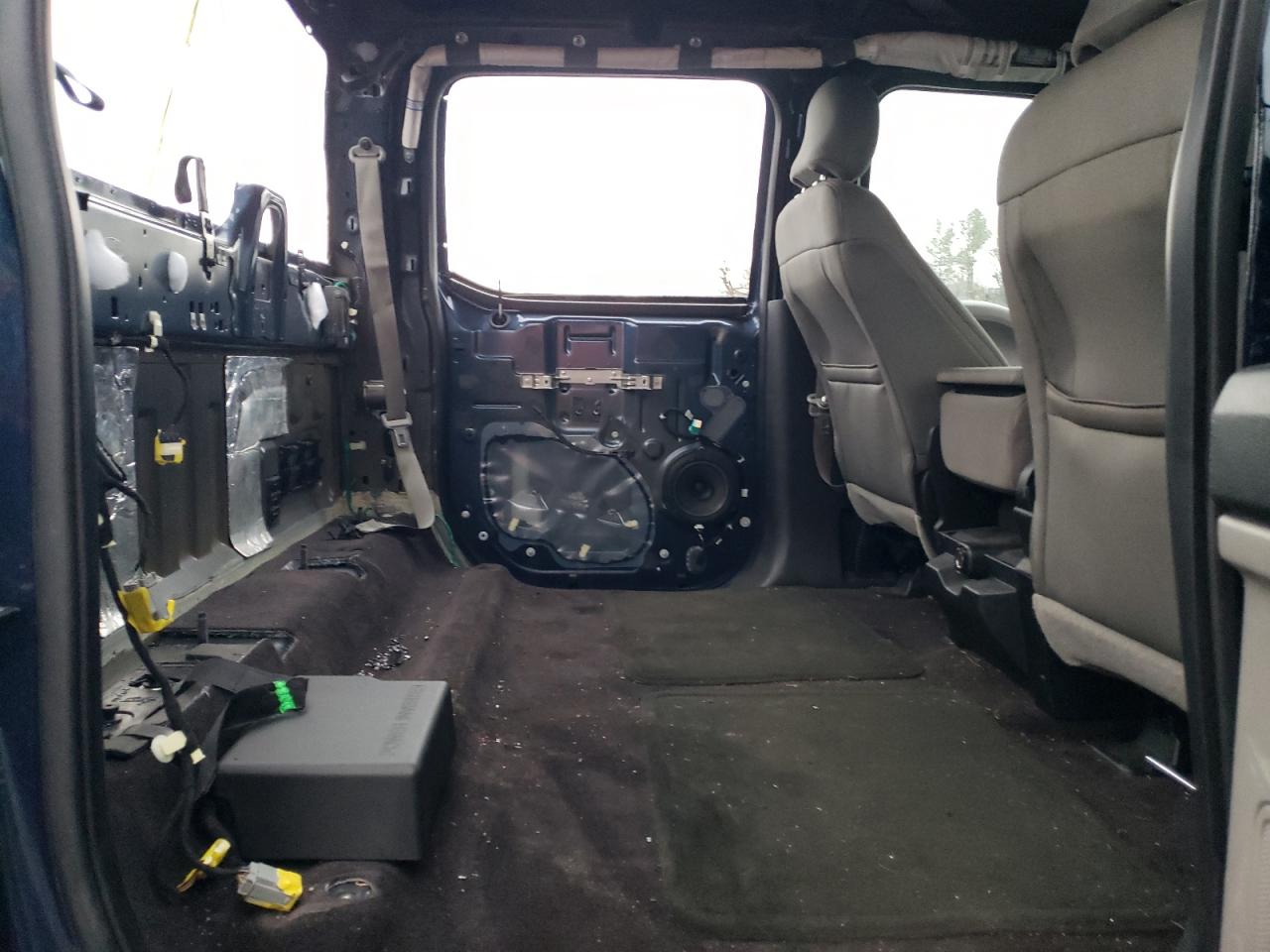 2016 Ford F-150 - Image 10