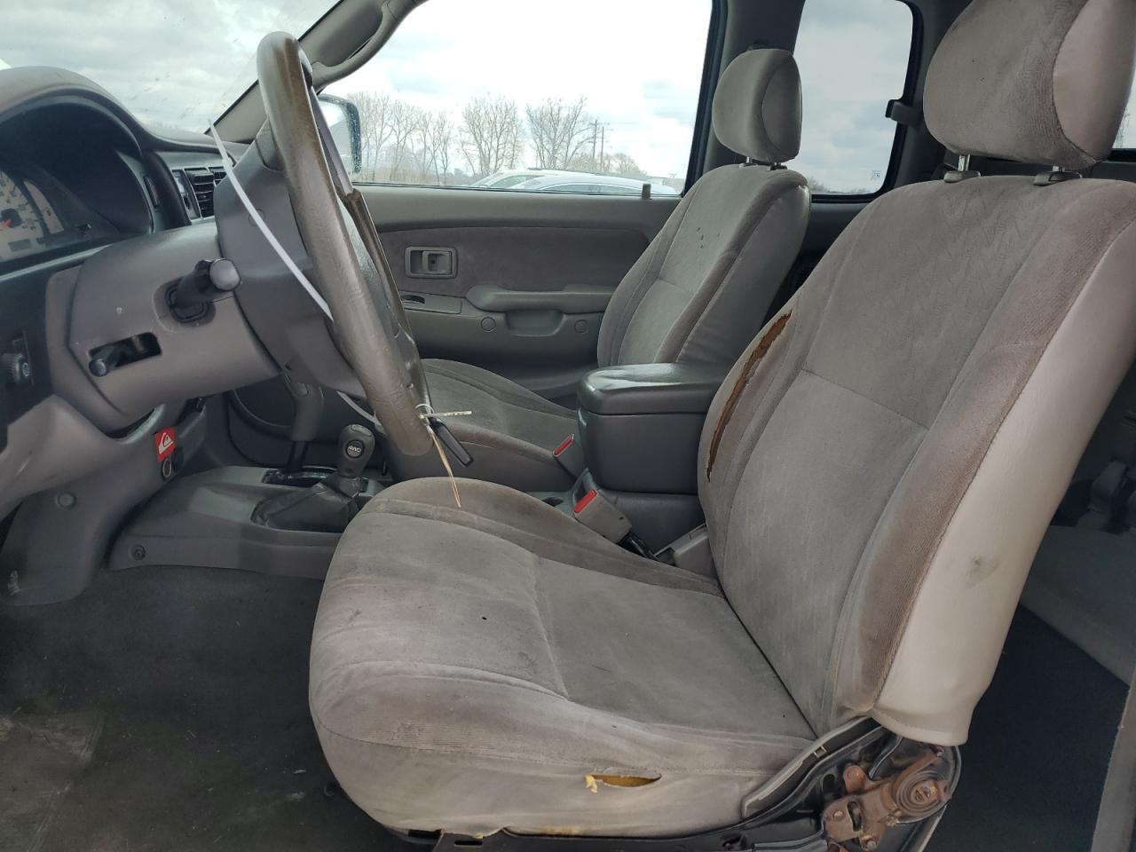2004 Toyota Tacoma - Image 7