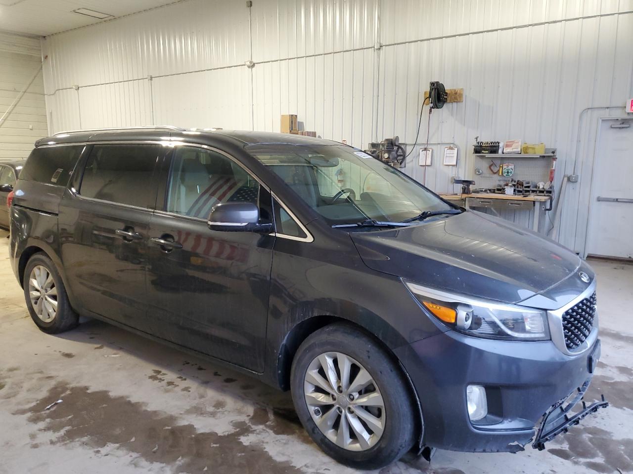 2015 Kia Sedona - Image 4