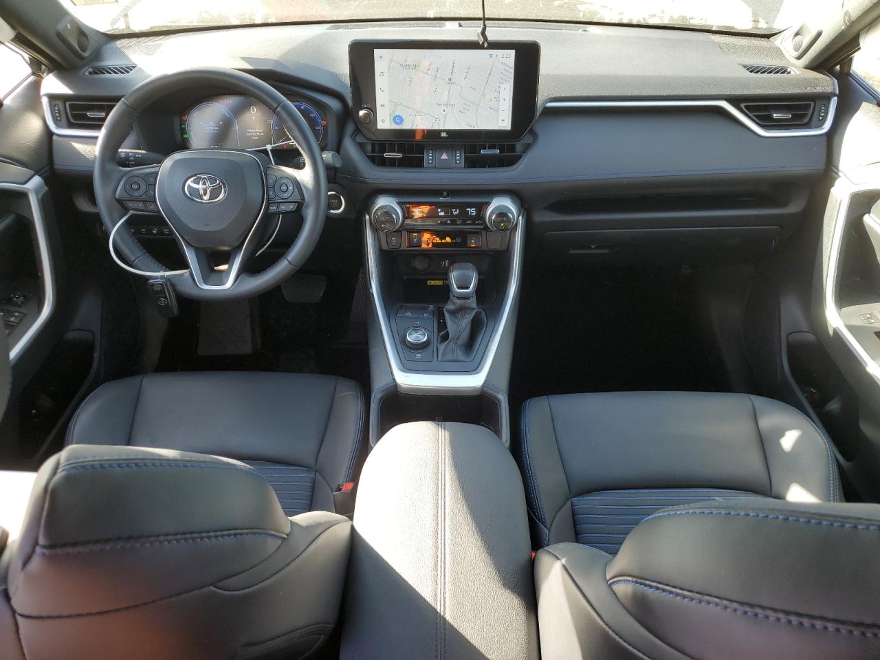 2024 Toyota RAV 4 - Image 8