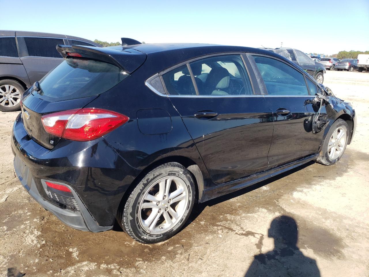 2017 Chevrolet Cruze - Image 3