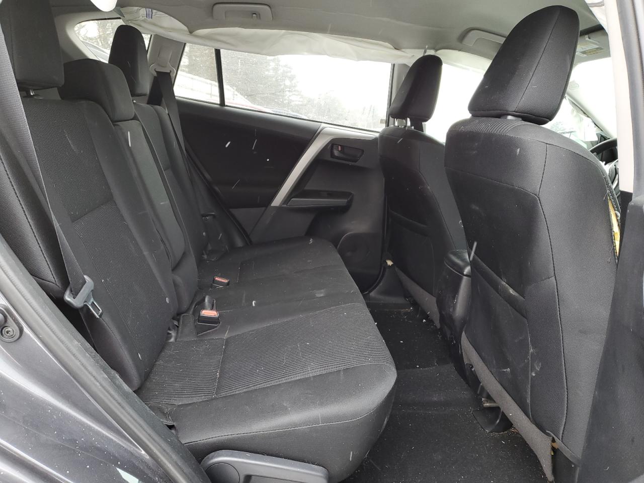 2018 Toyota RAV 4 - Image 11