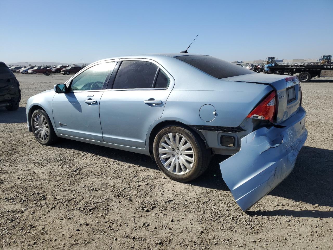 2010 Ford Fusion - Image 2