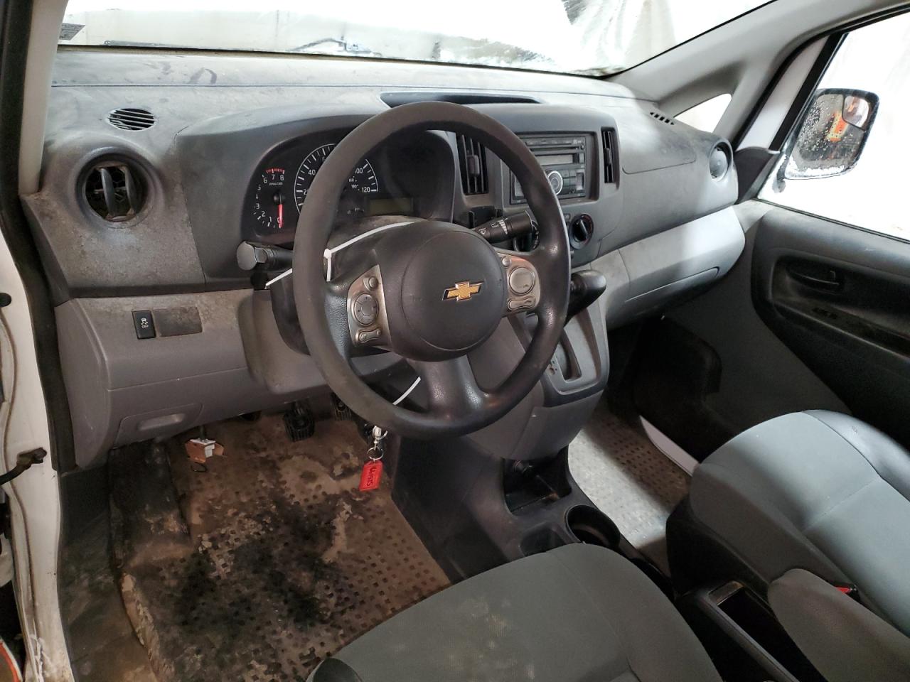 2015 Chevrolet Express - Image 8