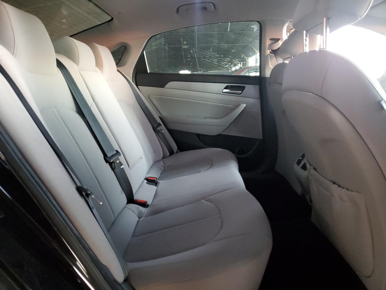 2019 Hyundai Sonata - Image 11