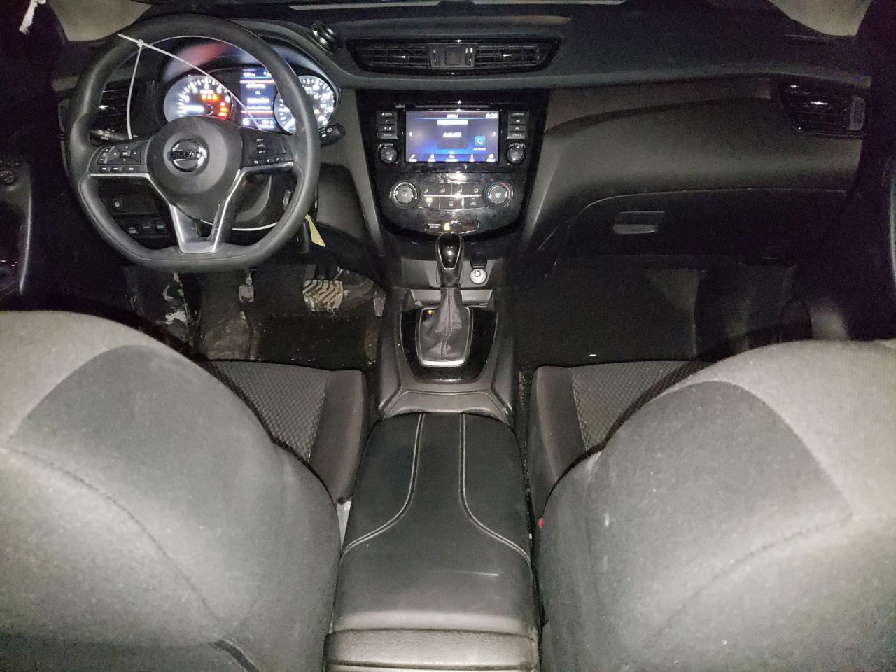 2020 Nissan Rogue - Image 8