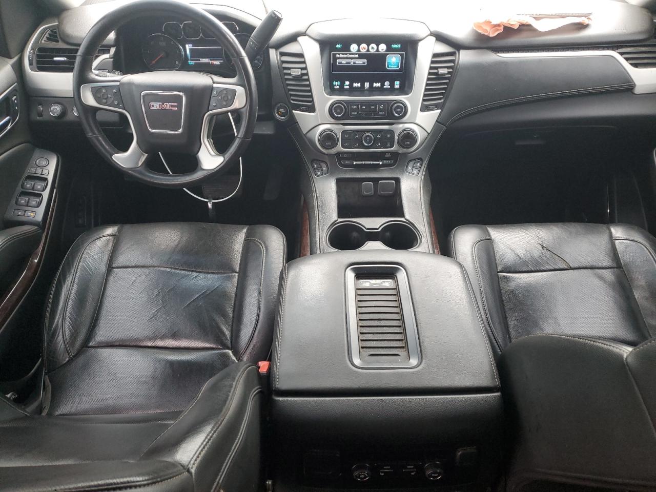 2017 GMC Yukon - Image 8