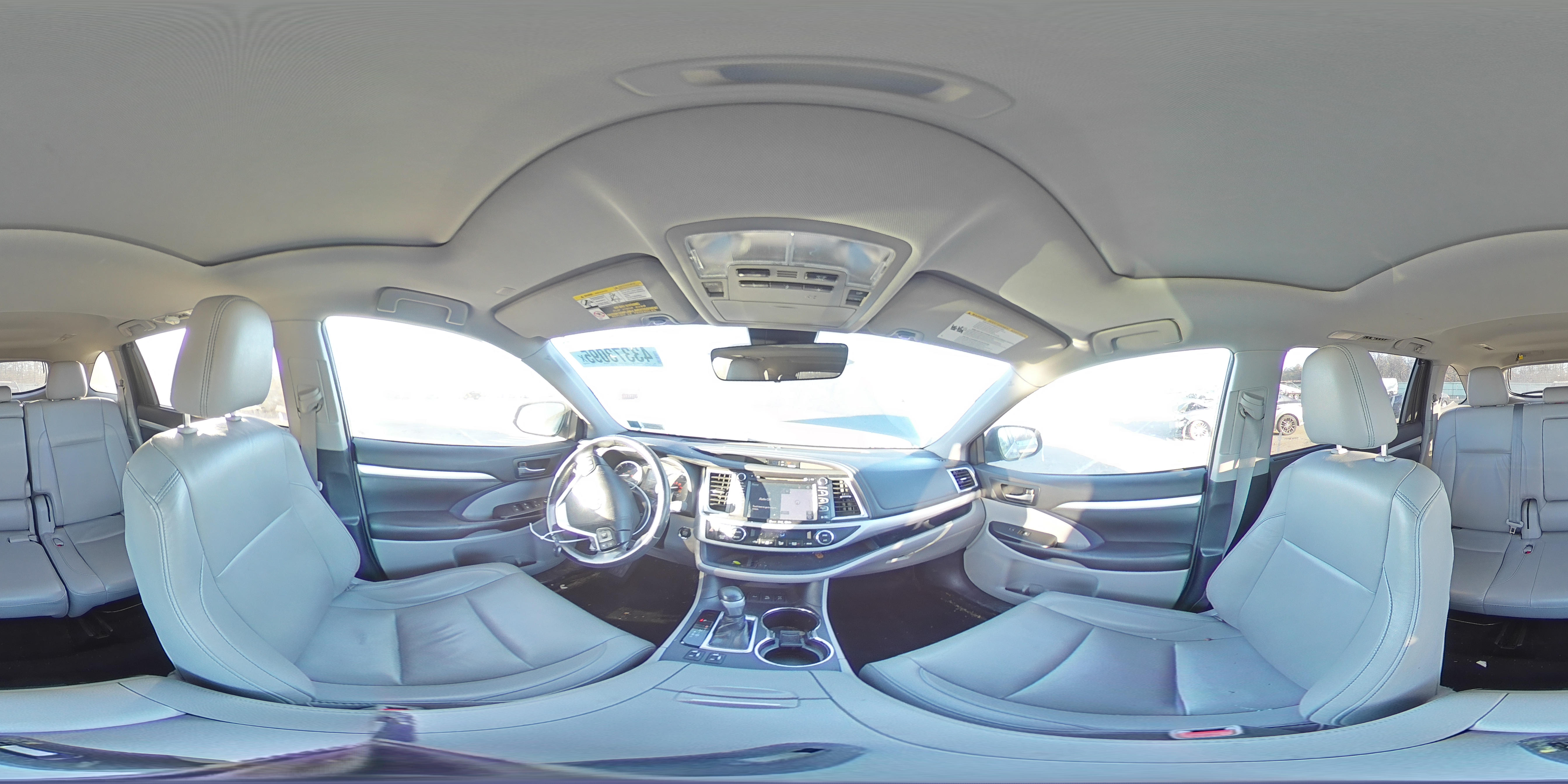 2019 Toyota Highlander - Image 14