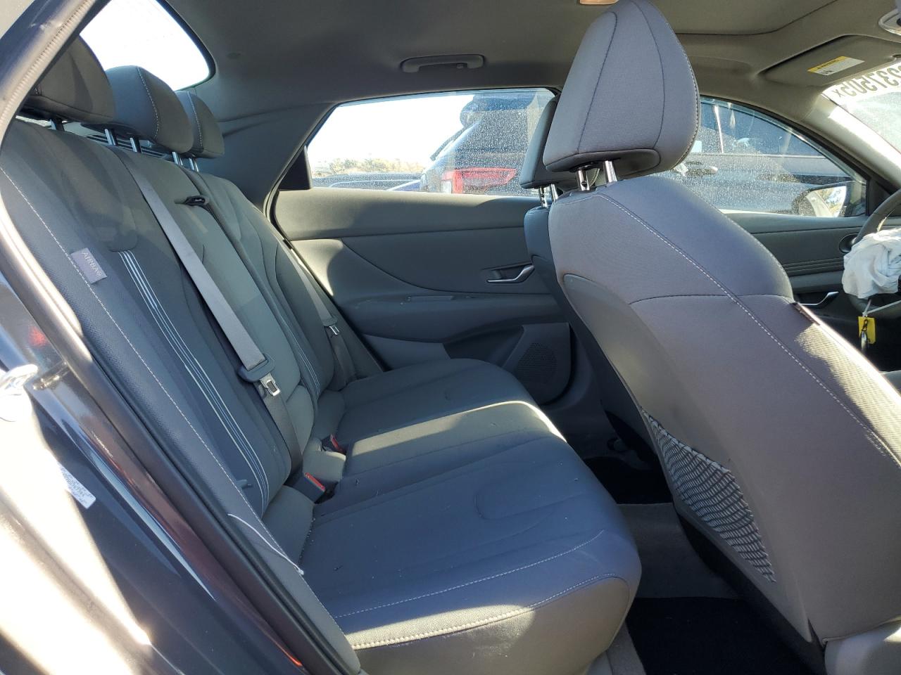 2024 Hyundai Elantra - Image 10