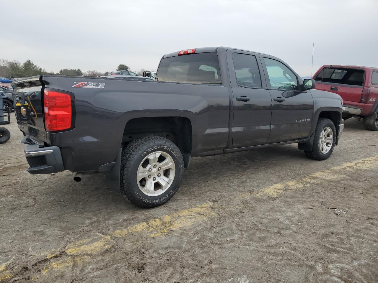 2014 Chevrolet Silverado - Image 3