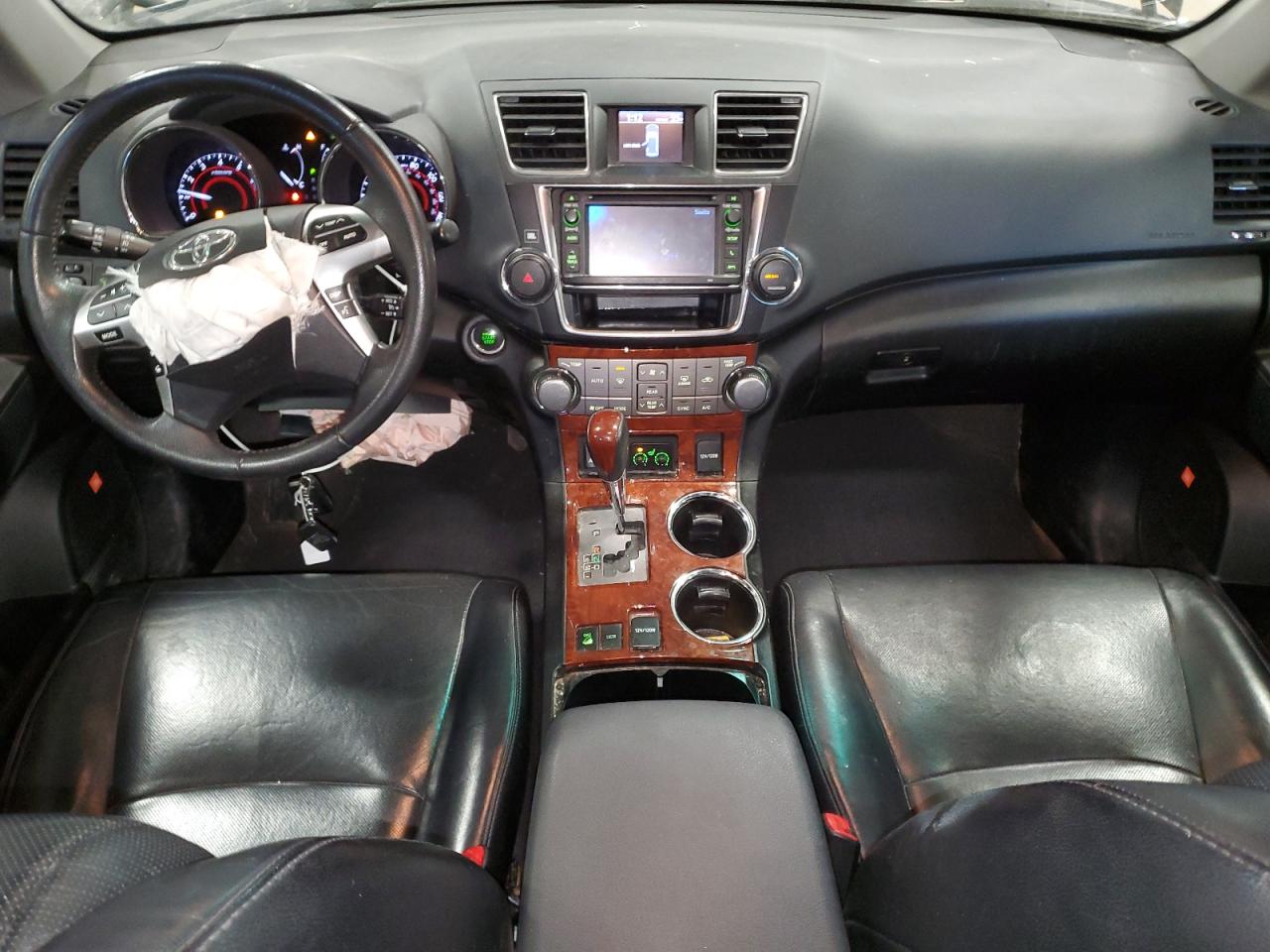 2013 Toyota Highlander - Image 8