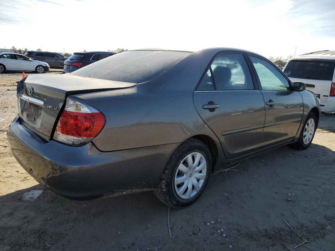 2005 Toyota Camry - Image 3