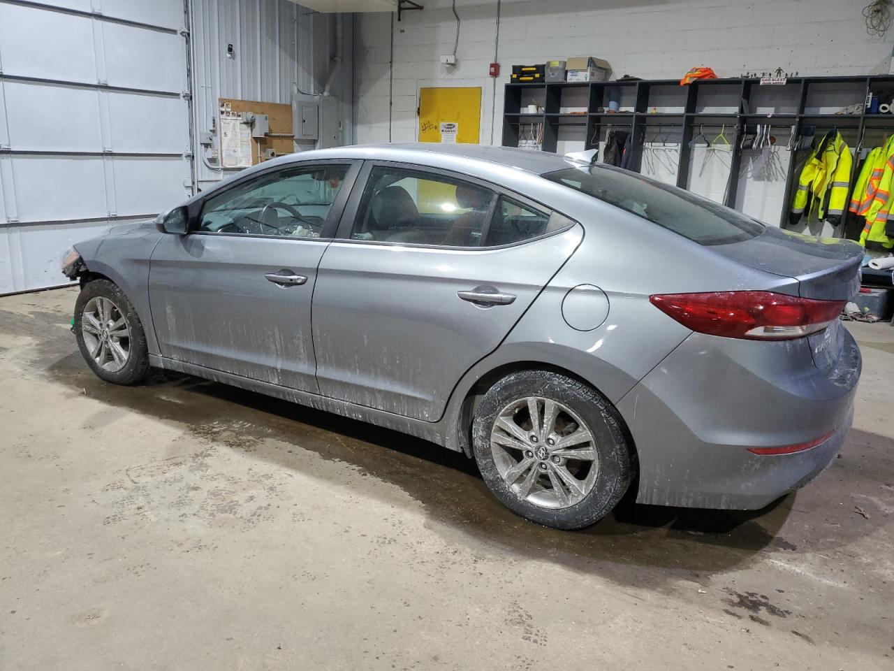 2018 Hyundai Elantra - Image 2
