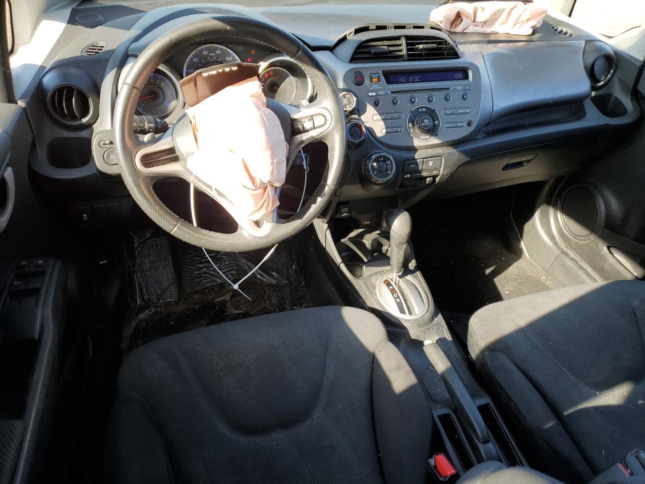 2011 Honda Fit - Image 8