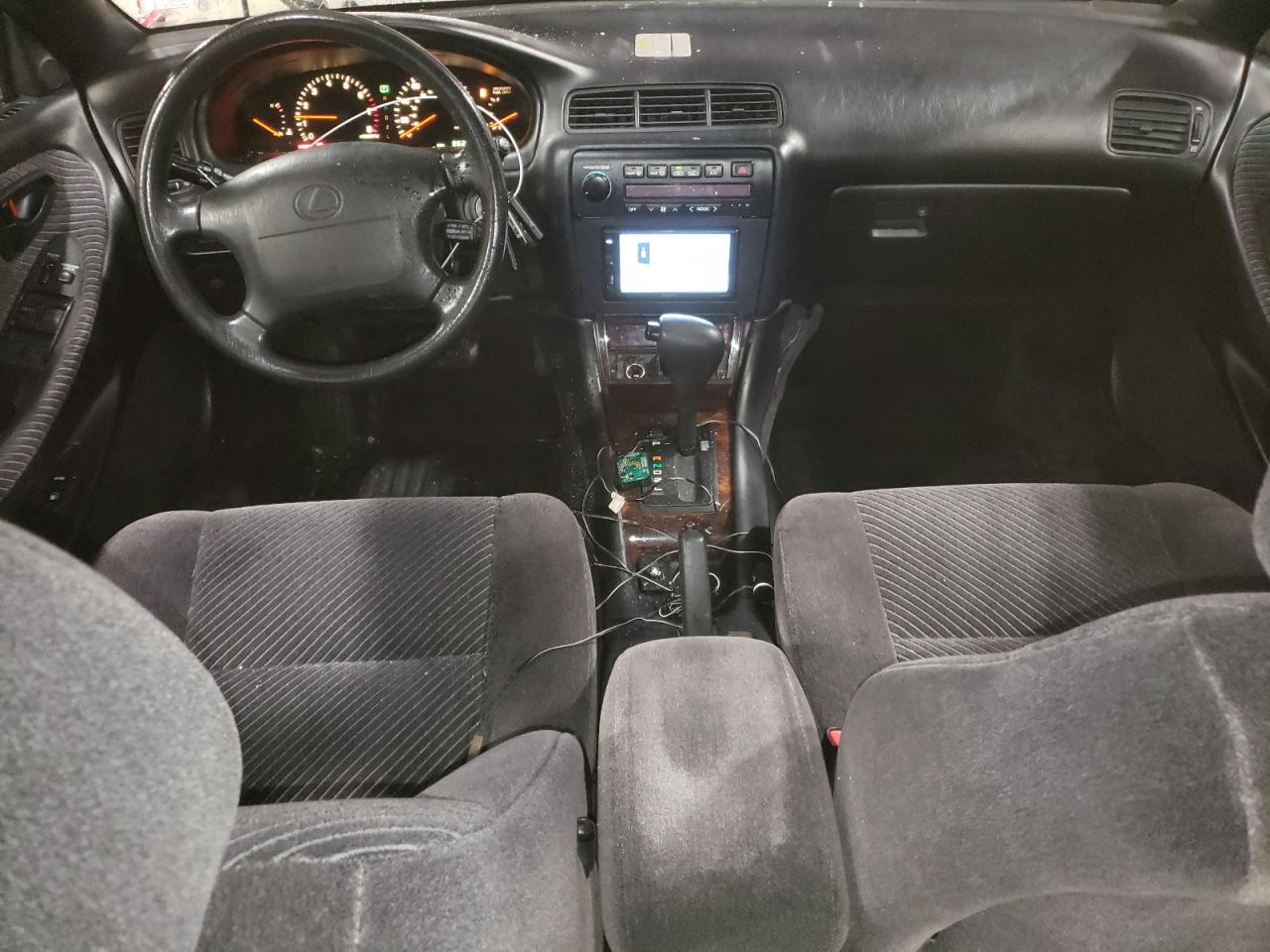 1992 Lexus ES - Image 8