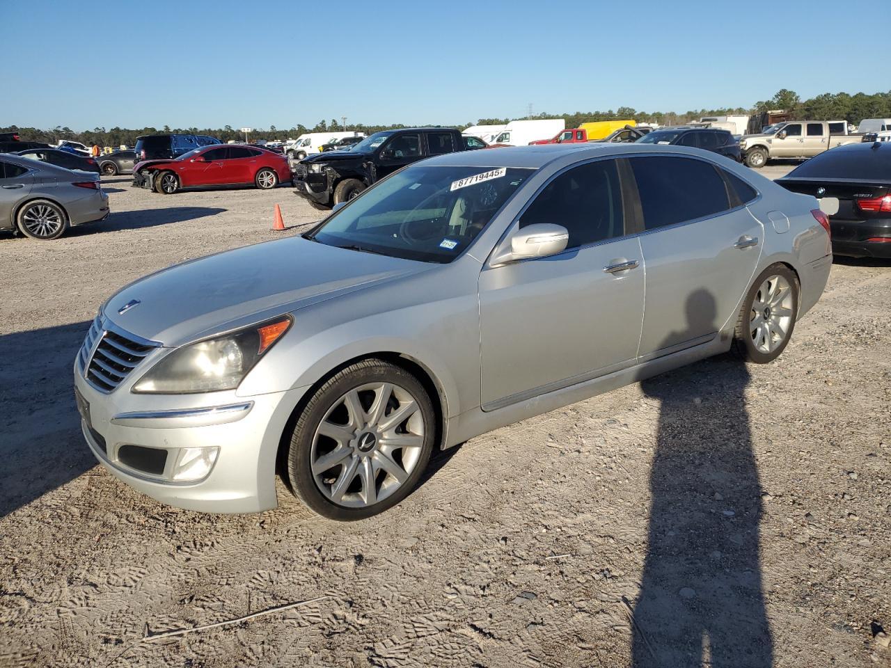 2013 Hyundai Equus - Image 1