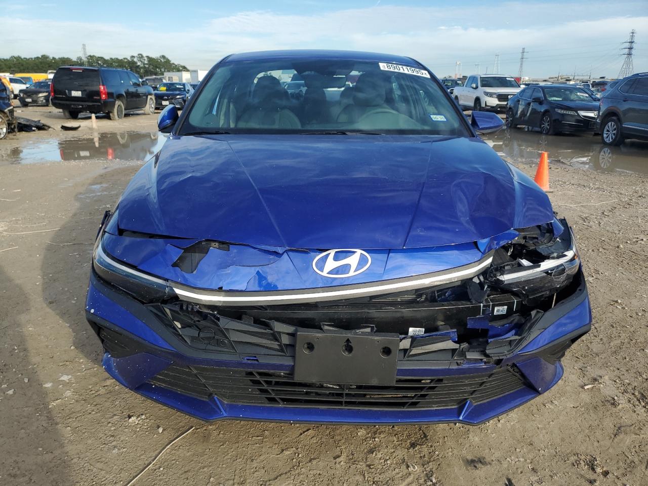 2024 Hyundai Elantra - Image 5