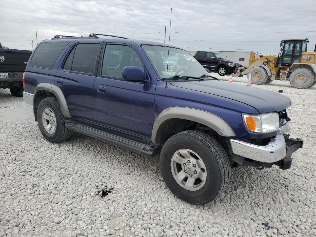2000 Toyota 4Runner - Image 4