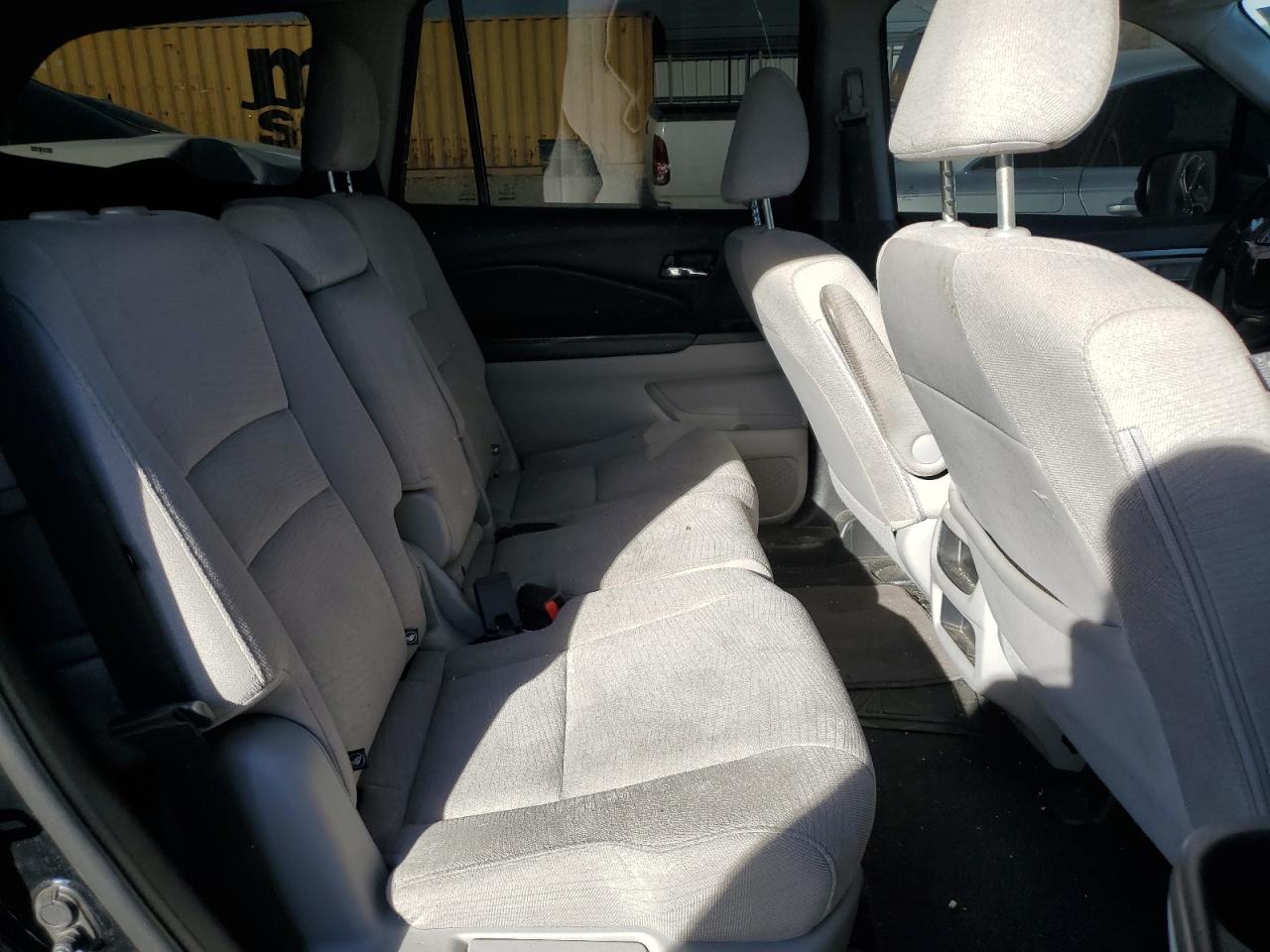 2018 Honda Pilot - Image 11