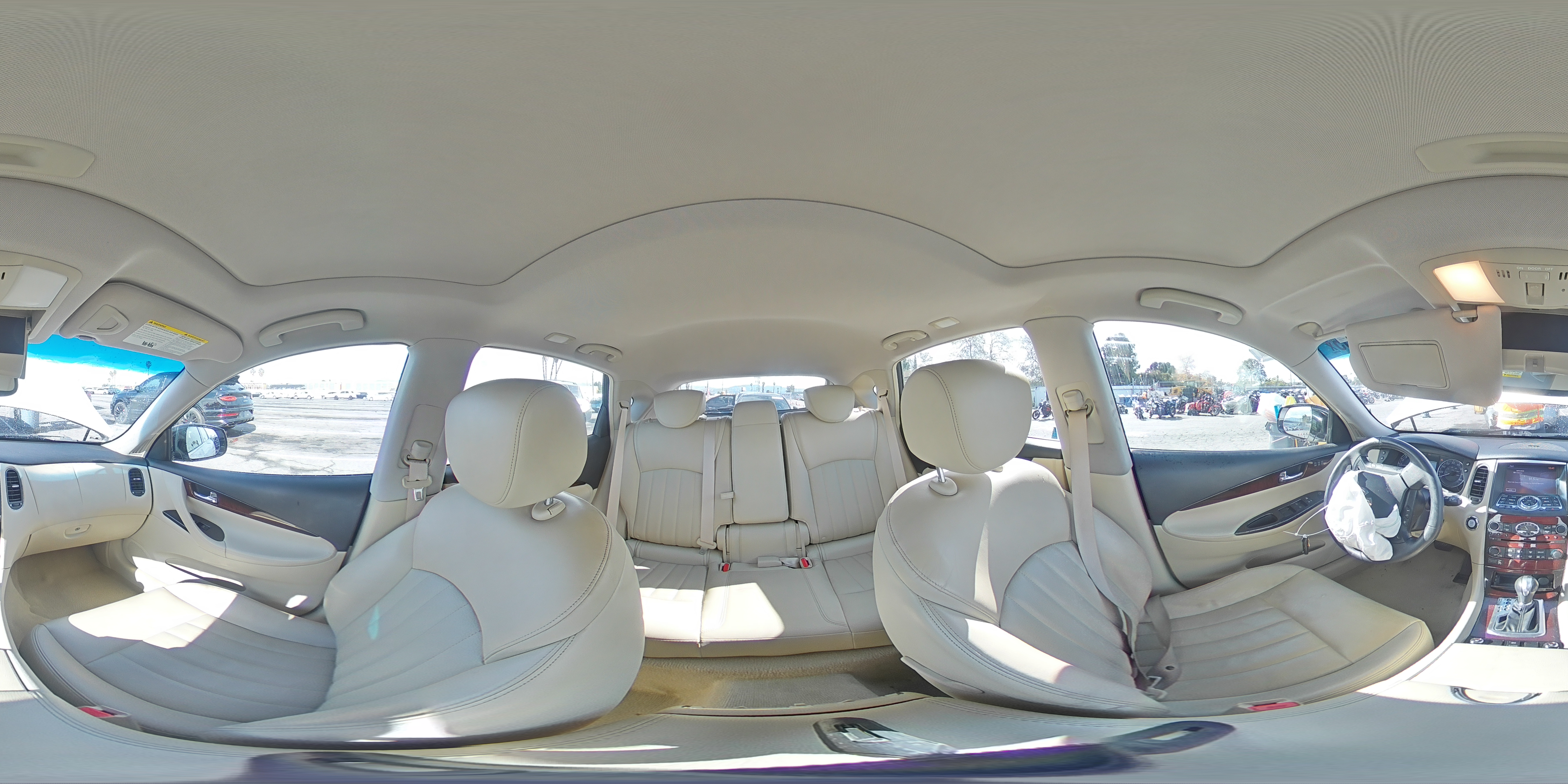 2017 Infiniti QX50 - Image 14
