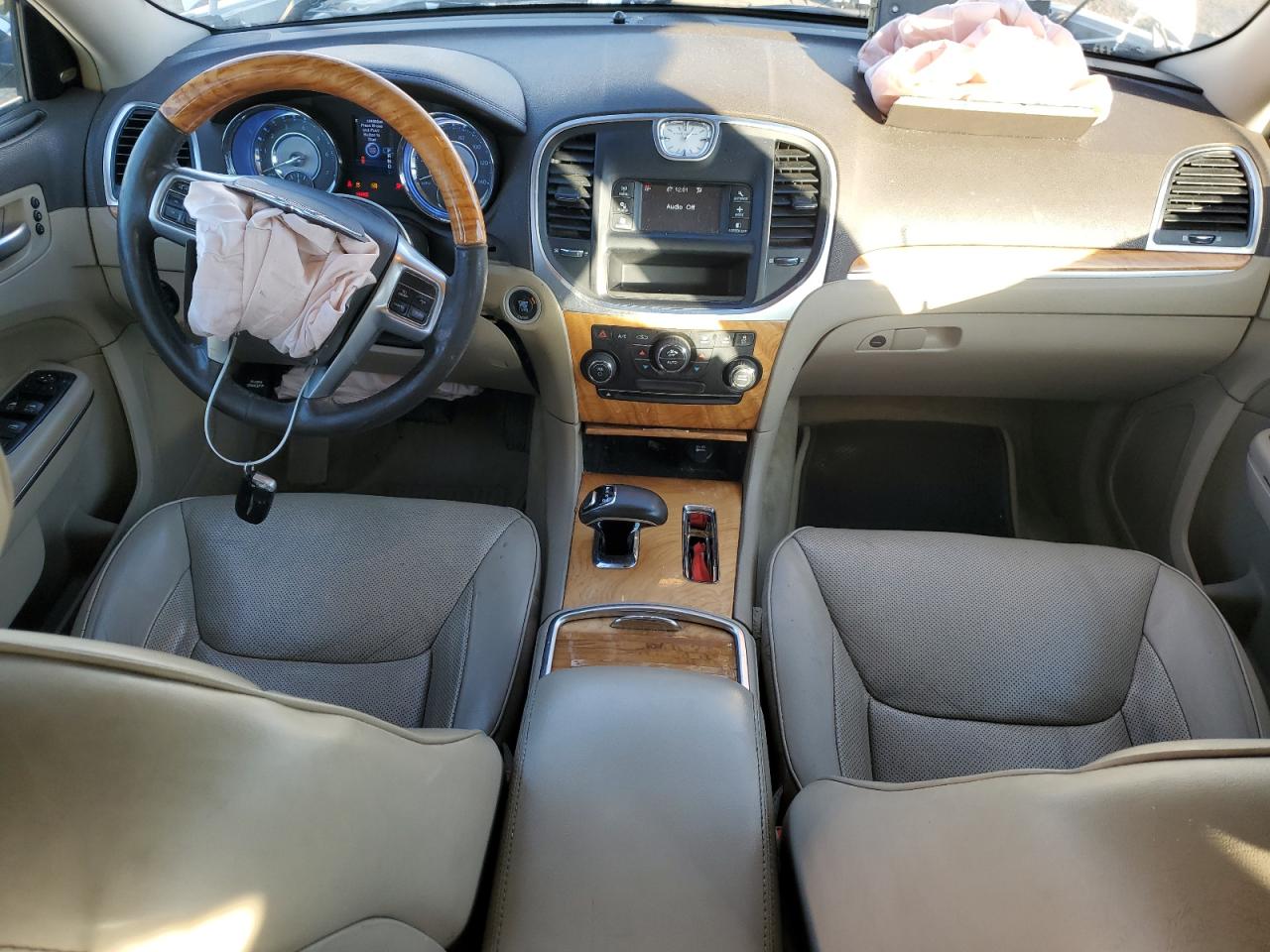 2012 Chrysler 300 - Image 8