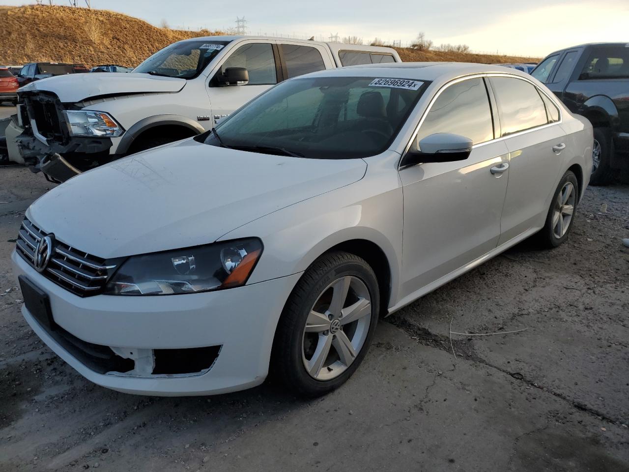 VIN 1VWBN7A34DC038991 2013 VOLKSWAGEN PASSAT no.1