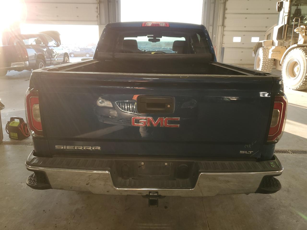 2017 GMC Sierra - Image 6