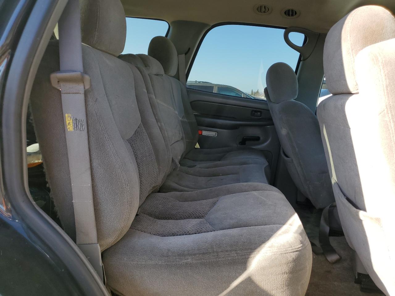 2003 Chevrolet Tahoe - Image 11