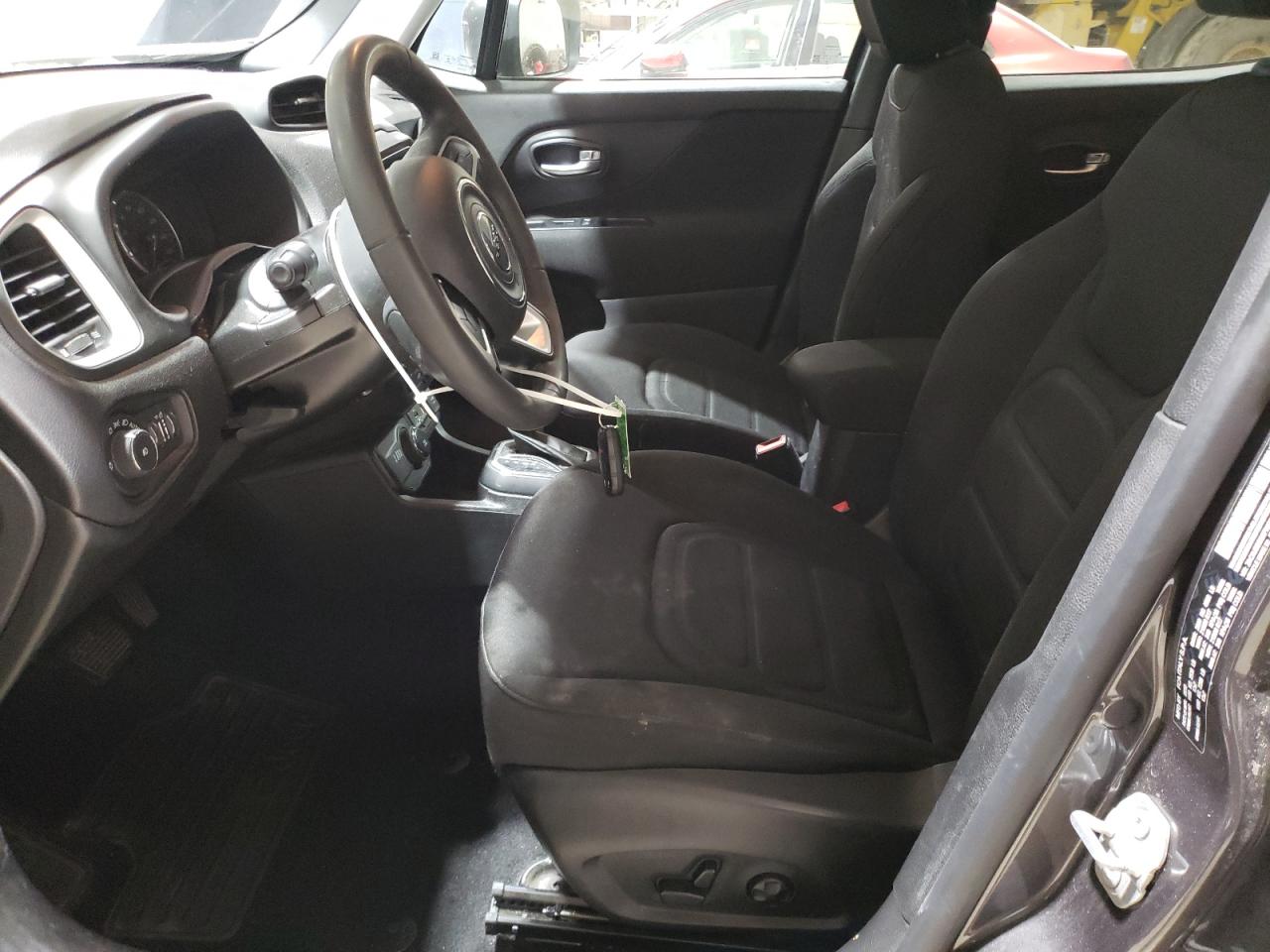 2019 Jeep Renegade - Image 7