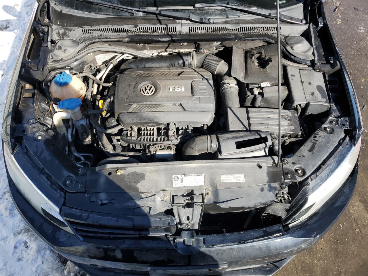 2014 Volkswagen Jetta - Image 11