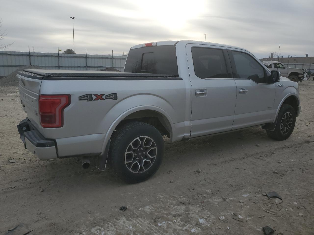 VIN 1FTEW1EG5FFC12821 2015 FORD F-150 no.3