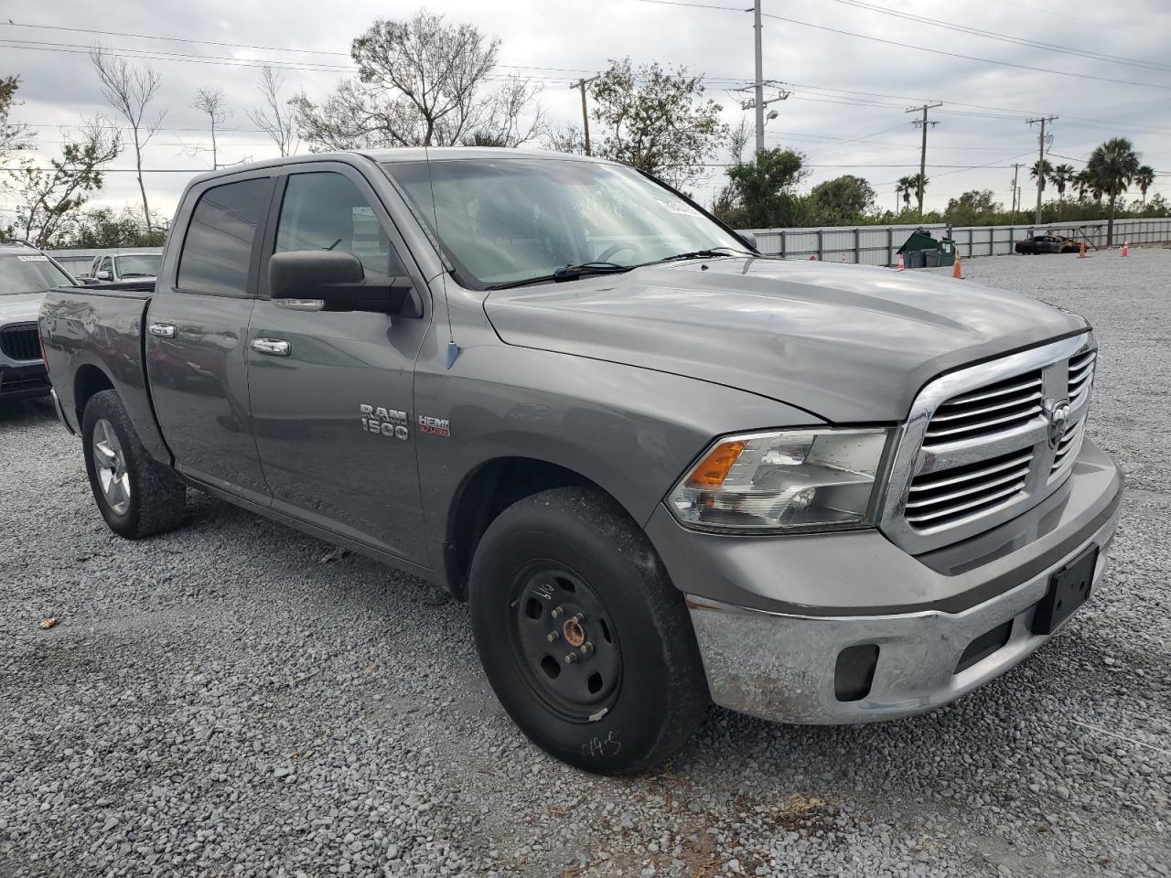 VIN 1C6RR6LT1DS584495 2013 RAM 1500 no.4