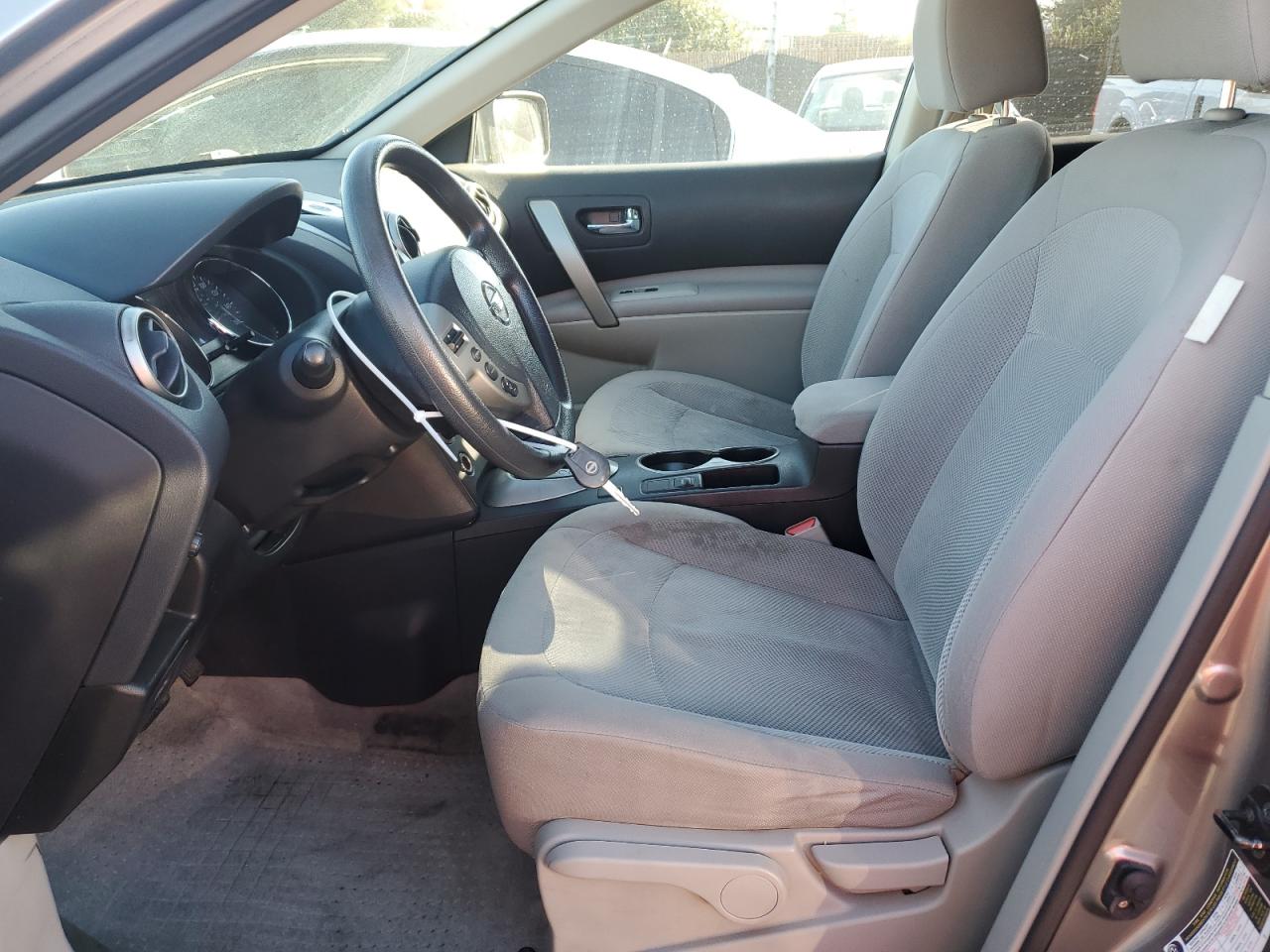 2012 Nissan Rogue - Image 7