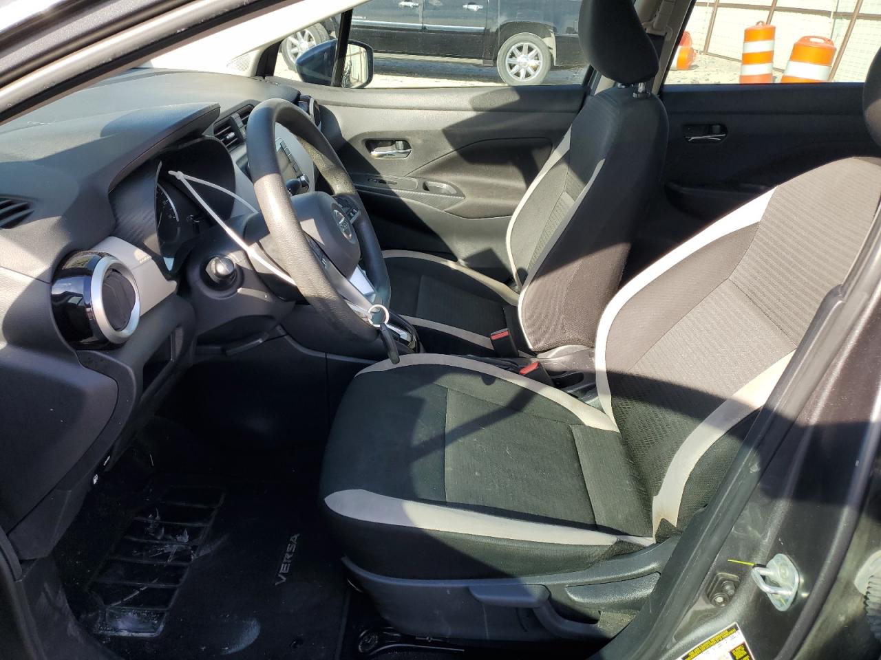 2021 Nissan Versa - Image 7