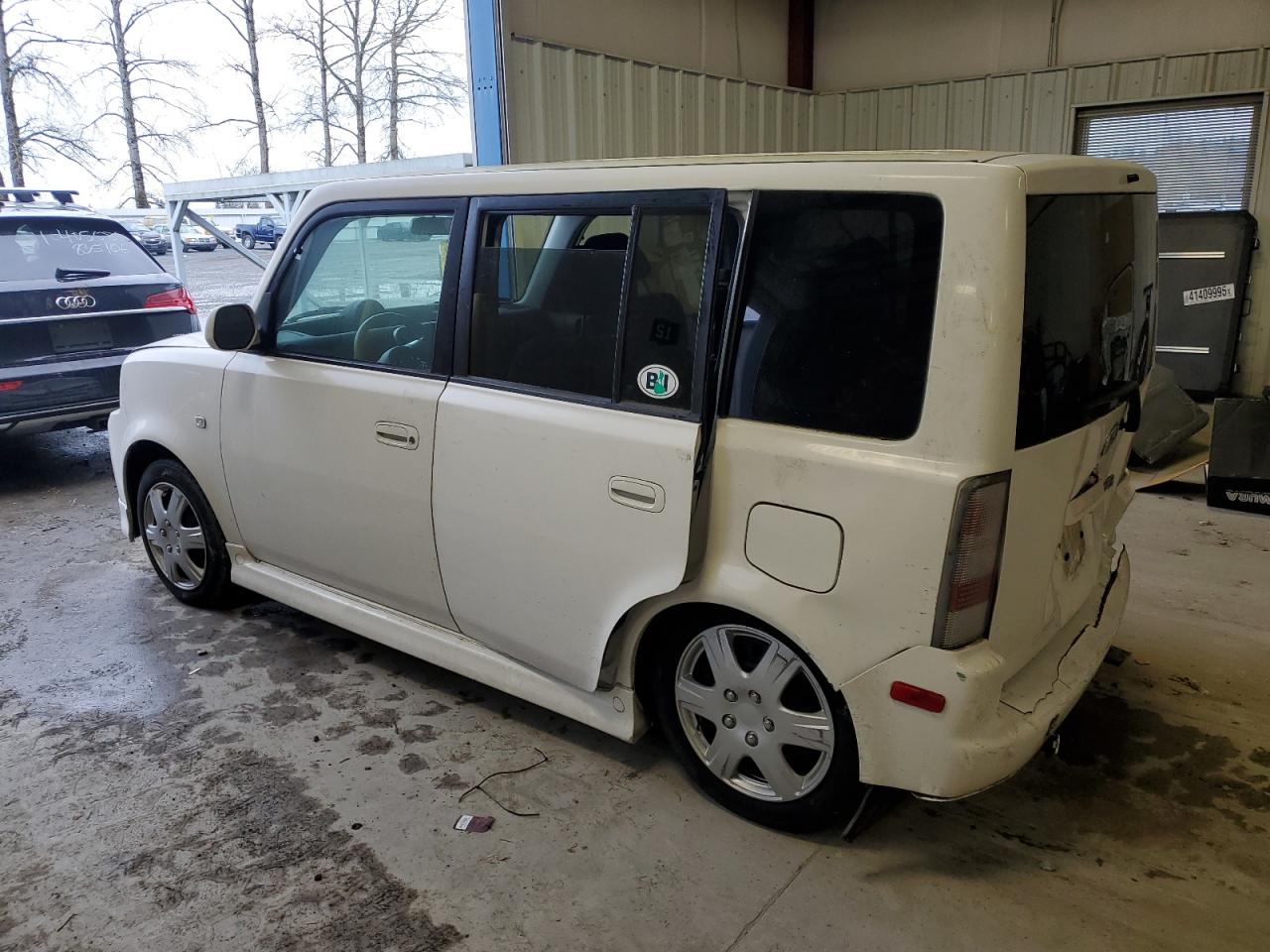 2006 Scion xB - Image 2