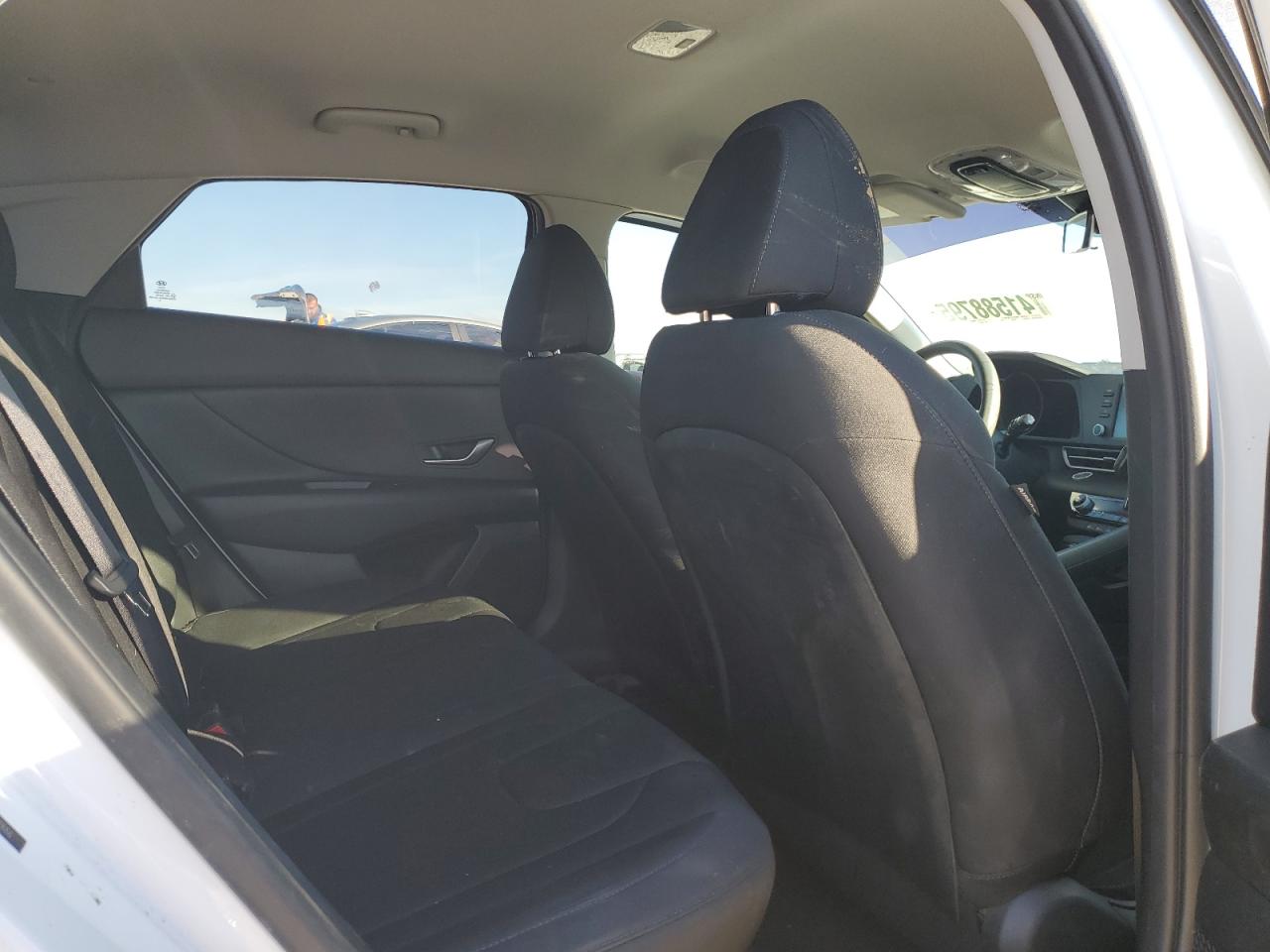 2021 Hyundai Elantra - Image 10