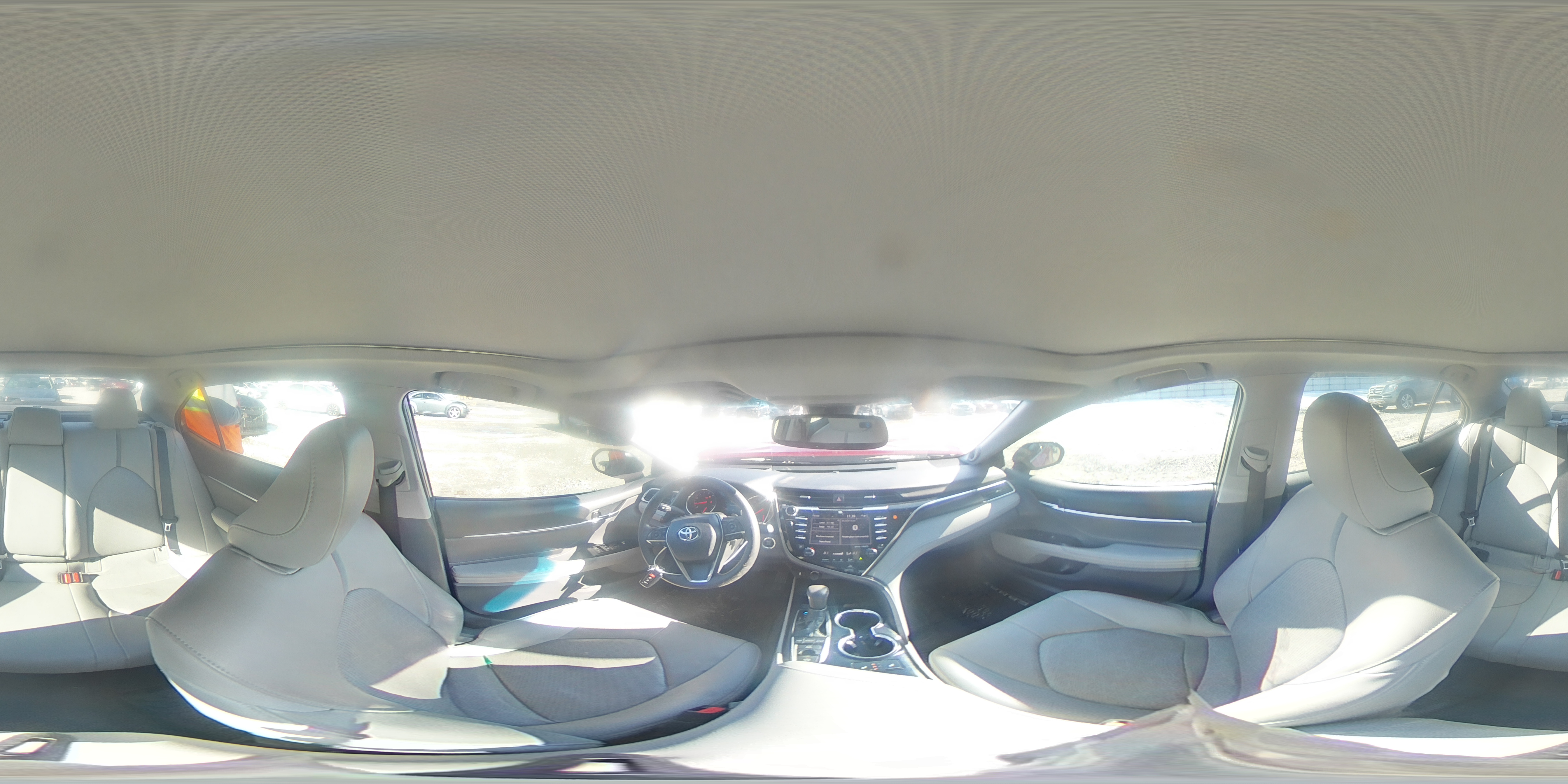 2018 Toyota Camry - Image 12