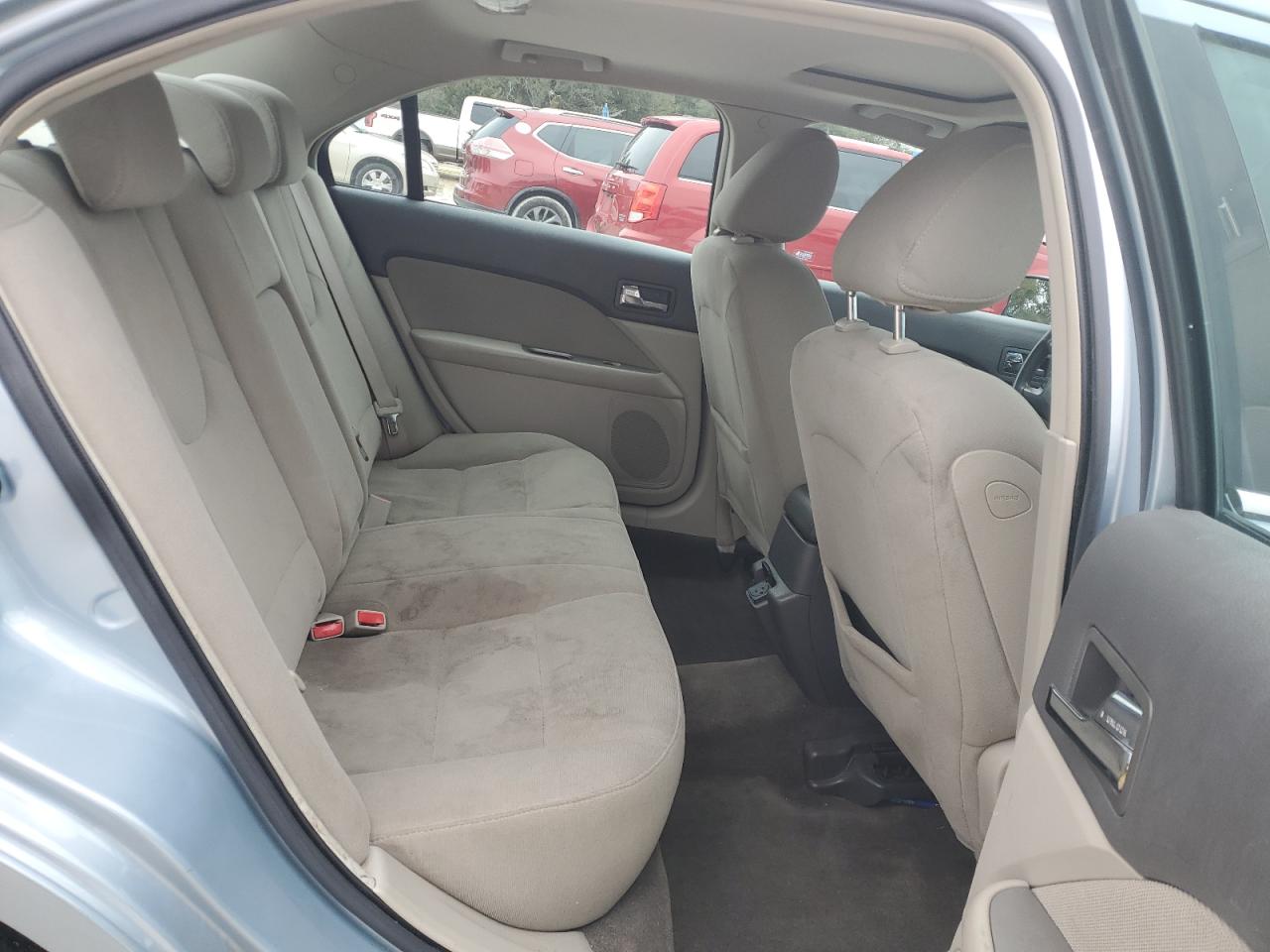 2010 Ford Fusion - Image 10