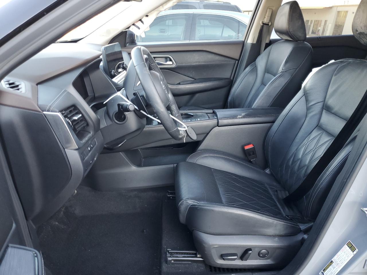 2021 Nissan Rogue - Image 7