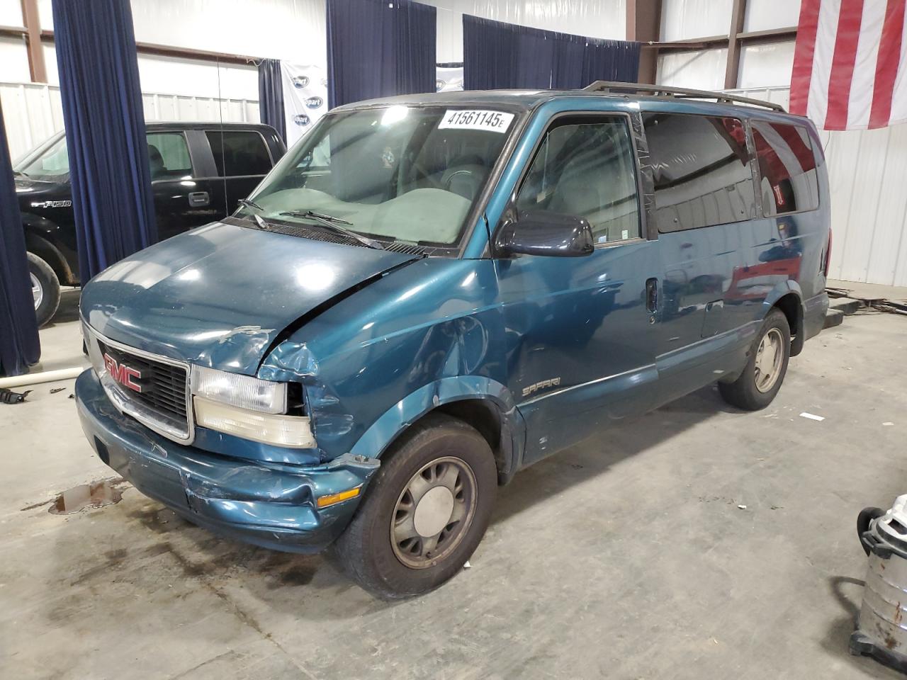 2000 GMC Safari - Image 1