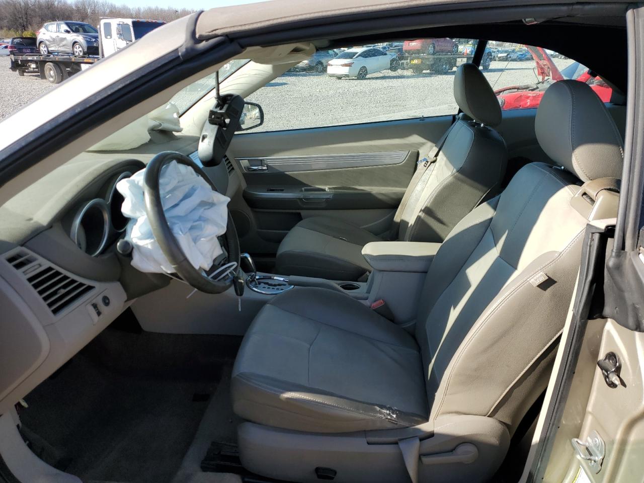 2009 Chrysler Sebring - Image 7