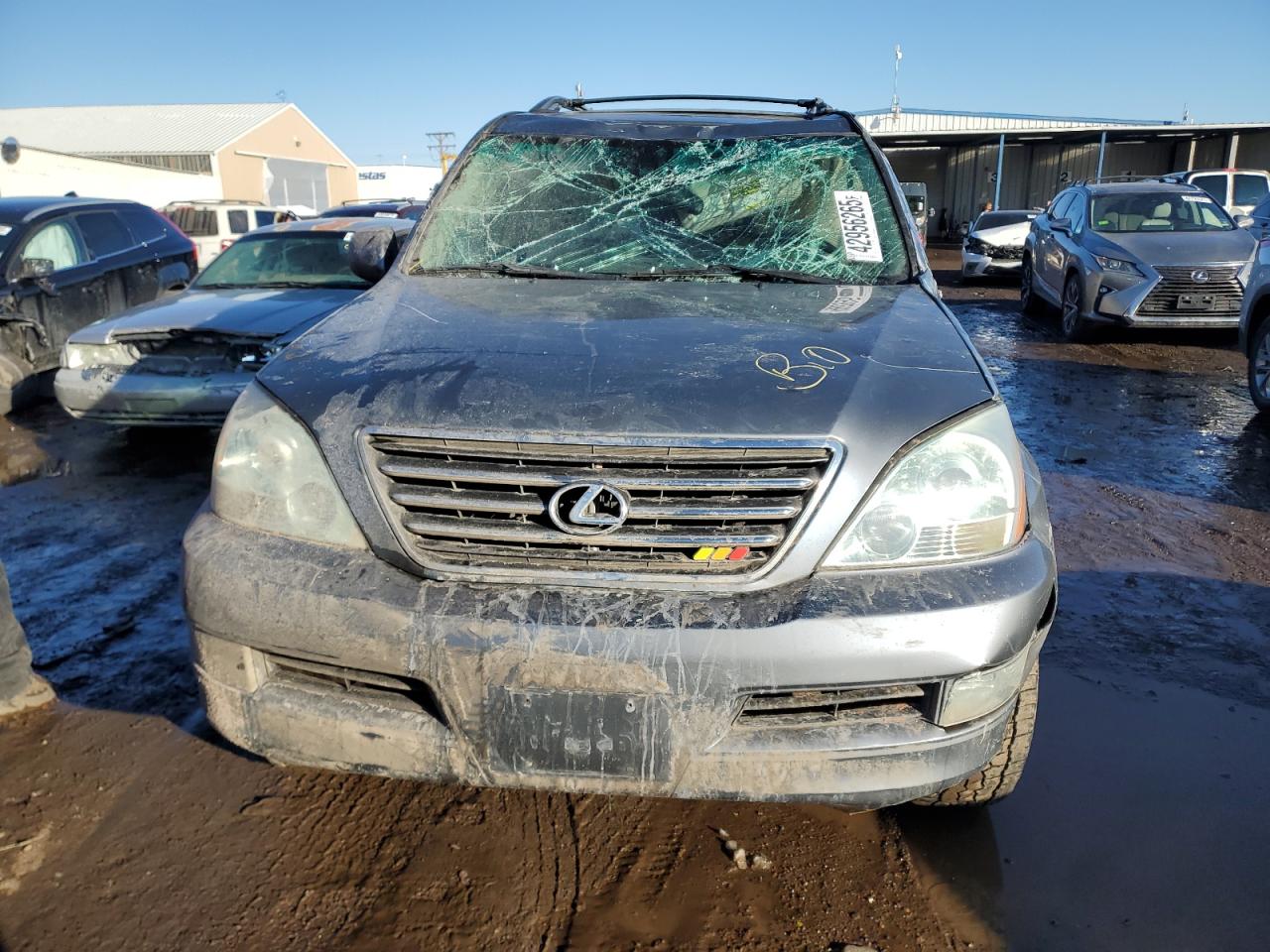 2004 Lexus GX - Image 5
