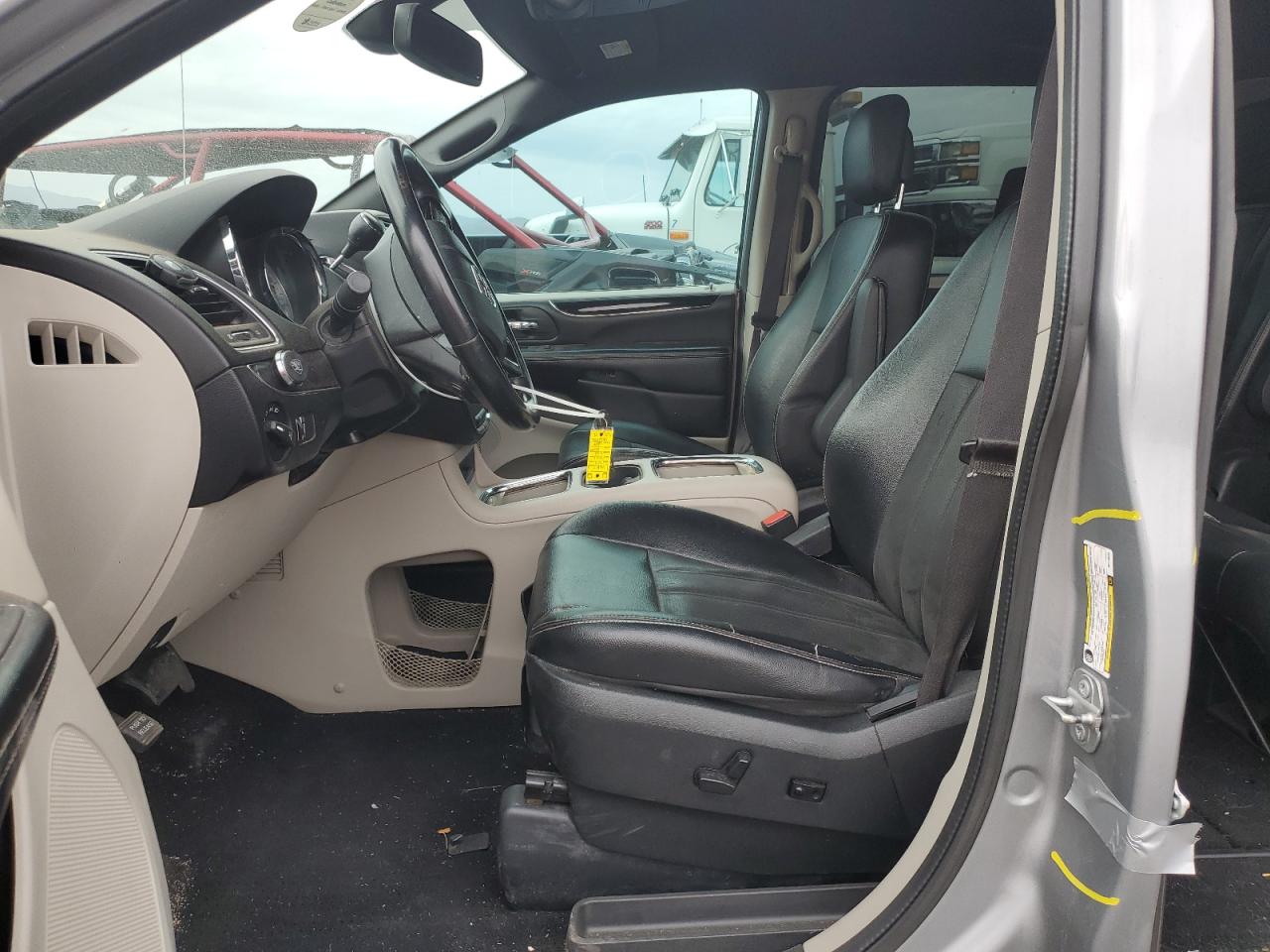 2019 Dodge Caravan - Image 7