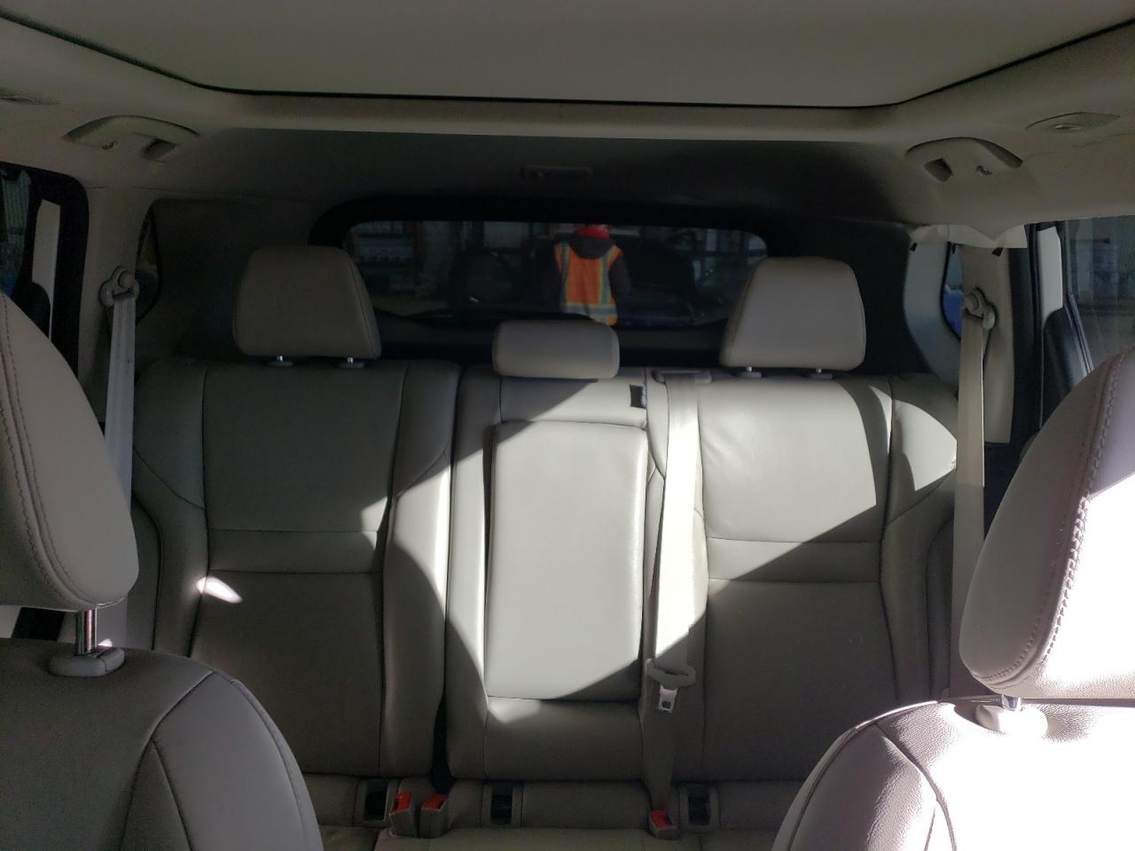 2021 Nissan Rogue - Image 10