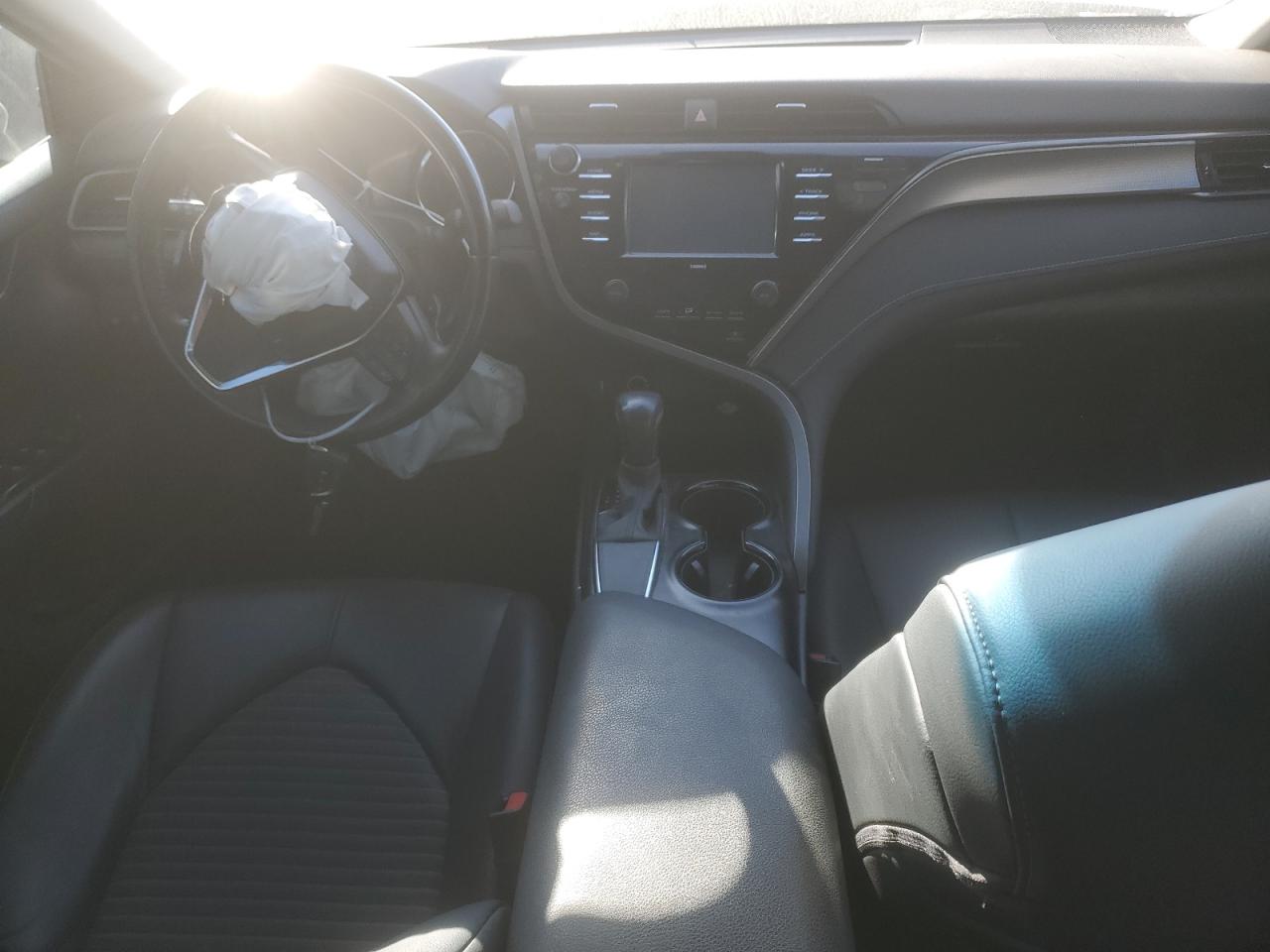 2020 Toyota Camry - Image 8