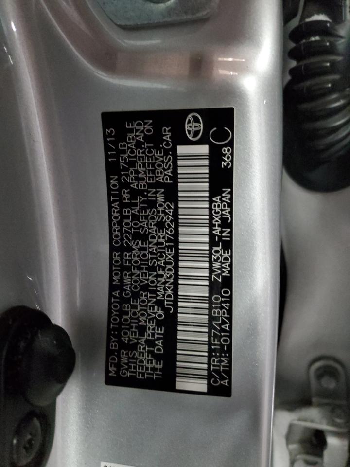 2014 Toyota Prius - Image 12