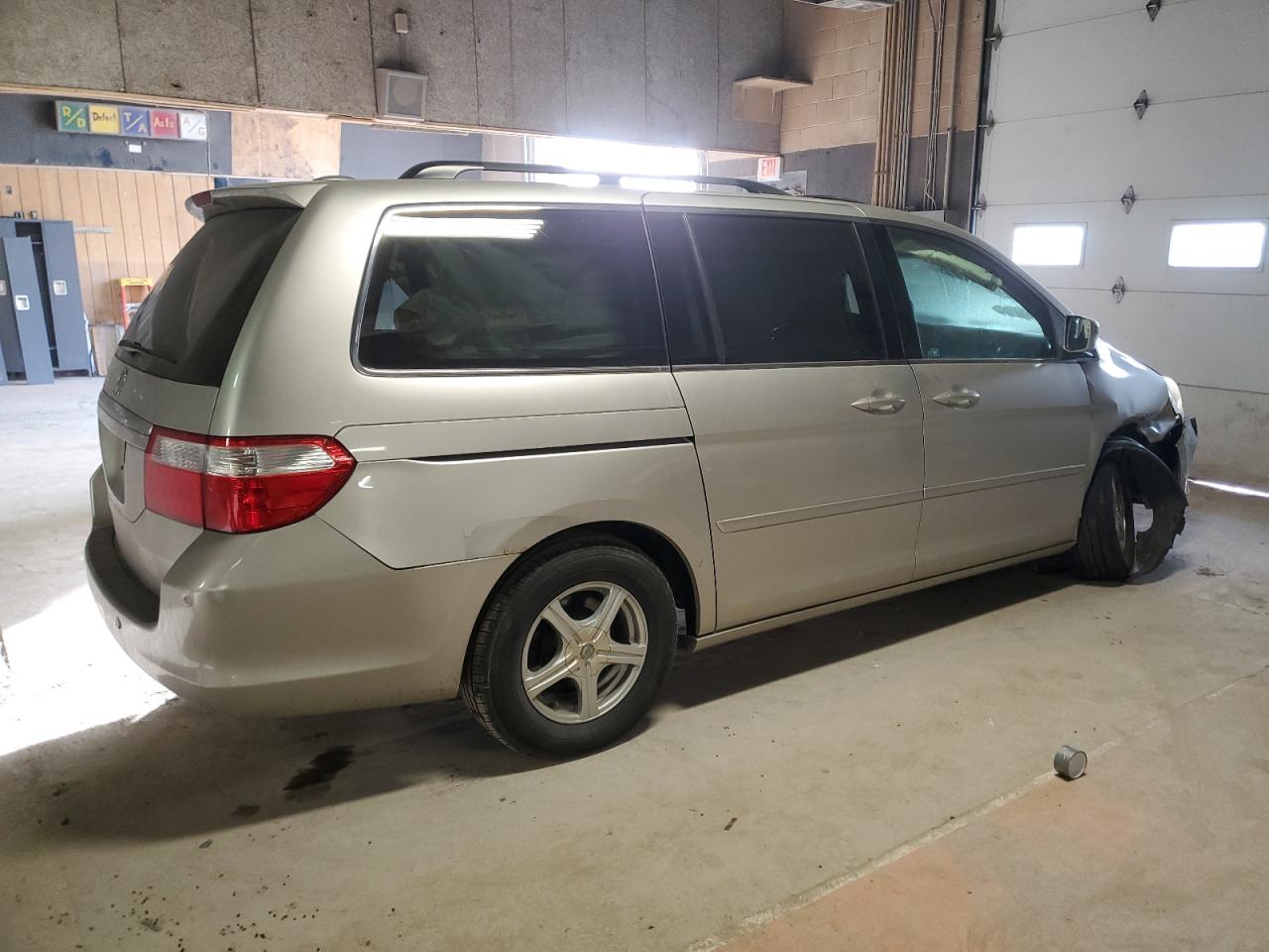 2006 Honda Odyssey - Image 3