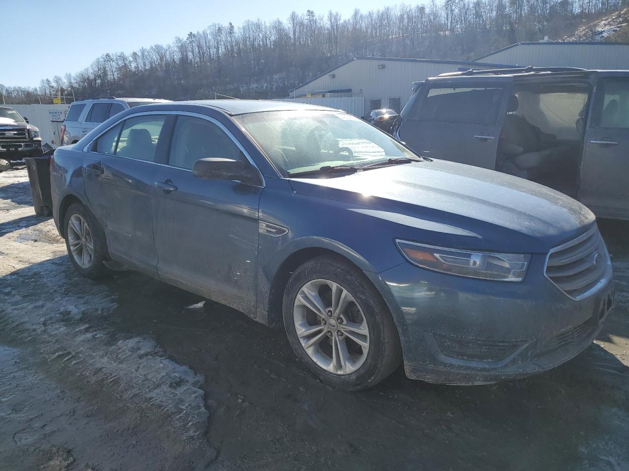 2018 Ford Taurus - Image 4