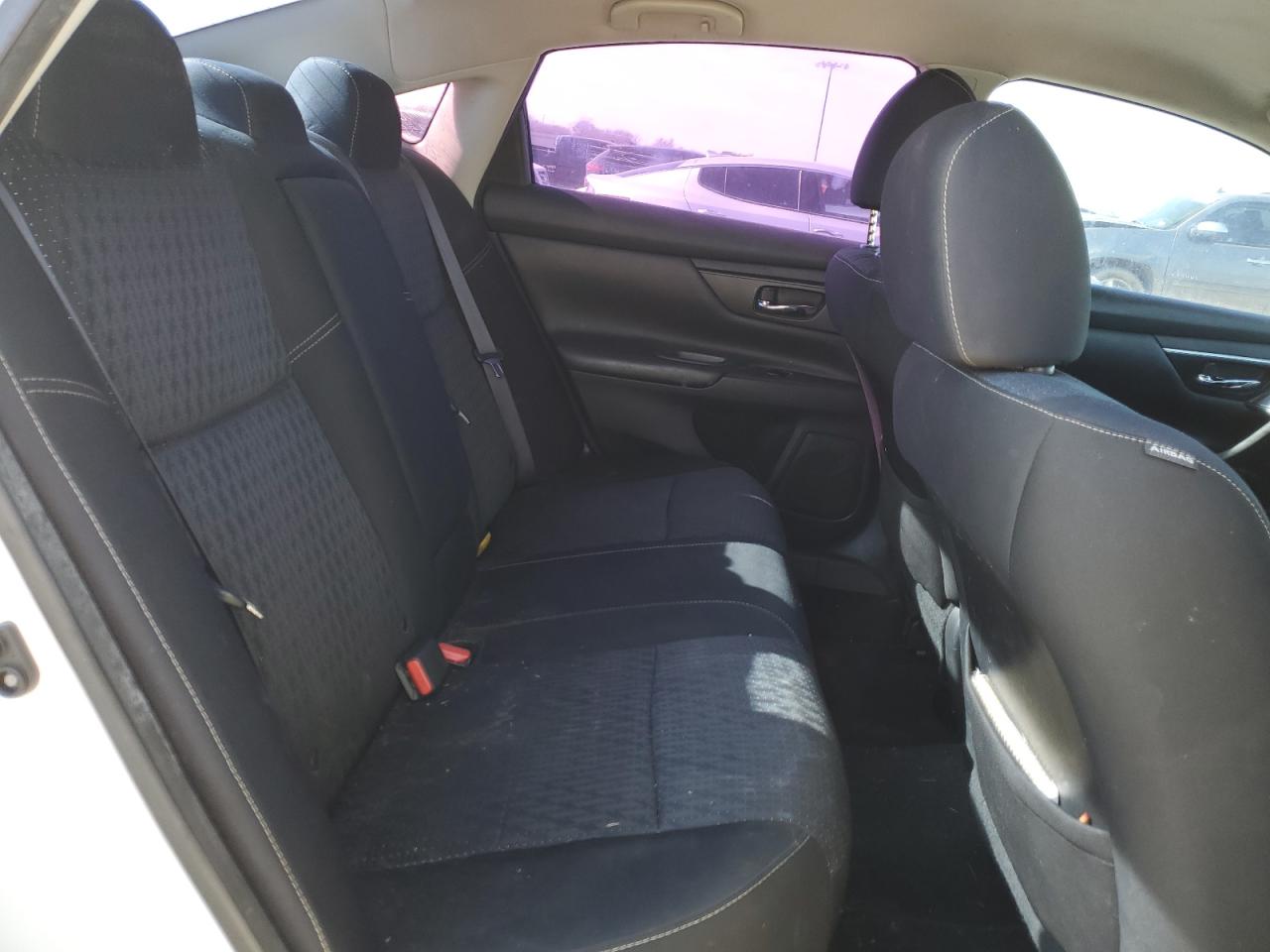 2016 Nissan Altima - Image 10