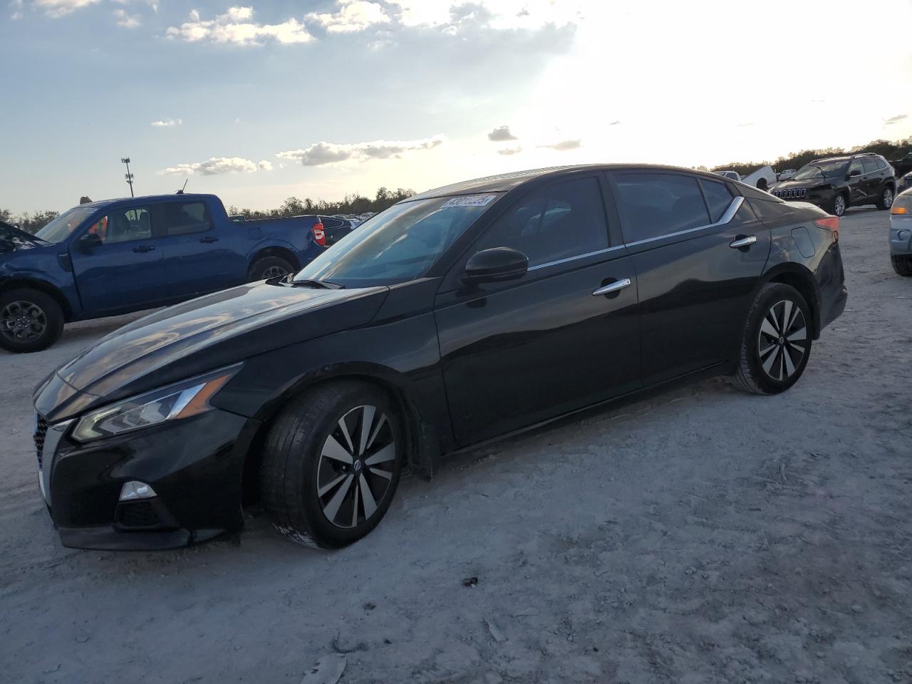 2021 Nissan Altima - Image 1